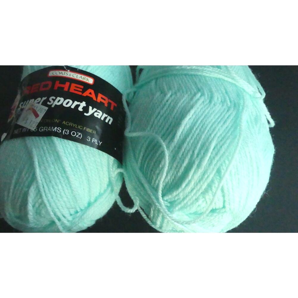 Lot of 2 Red Heart Yarn Orlon Acrylic 3ply Super Sport Pale‎ Green 3oz Vtg